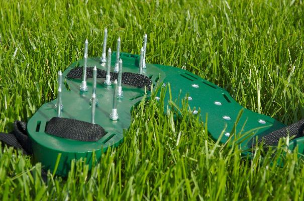 Provzdušňovač trávníku na obuv GRASS AIR SIXTOL